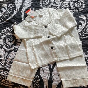 Girls White jacquard Pajama Set
